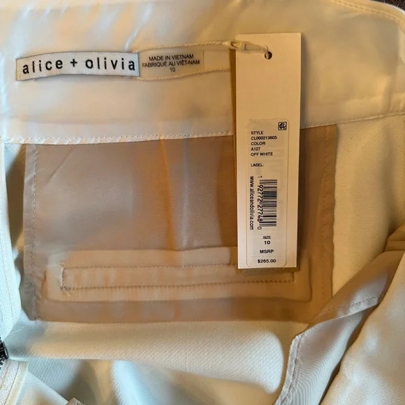 NWT Alice + Olivia Donald High Waist Shorts, Off White, Size 10